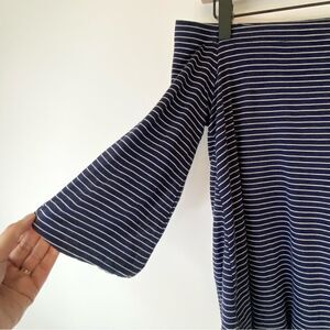 GAP nautical navy white striped off the shoulder top size XS.